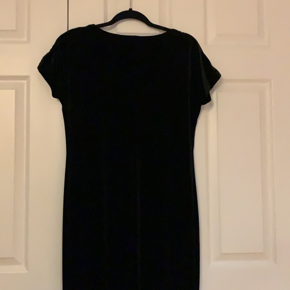 Black short sleeved long velvet dress size 10 - Picture 4 of 4